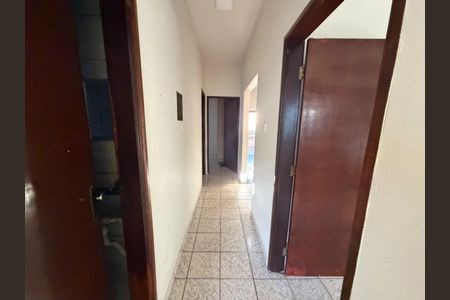 Casa para alugar com 115m², 3 quartos e 2 vagasCorredor