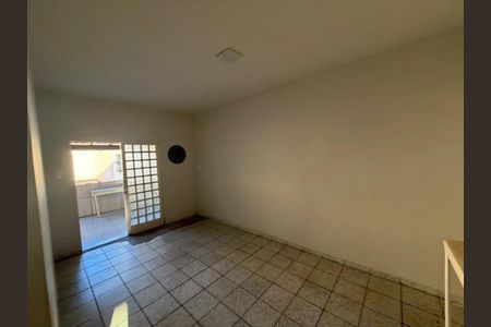 Sala de casa para alugar com 3 quartos, 115m² em Santa Mônica, Uberlândia