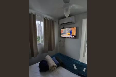 Quarto de apartamento para alugar com 2 quartos, 42m² em Santo Cristo, Rio de Janeiro