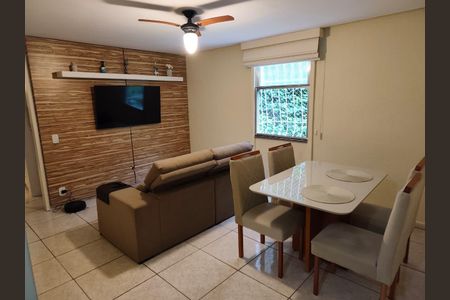Sala de apartamento à venda com 2 quartos, 60m² em Fátima, Niterói