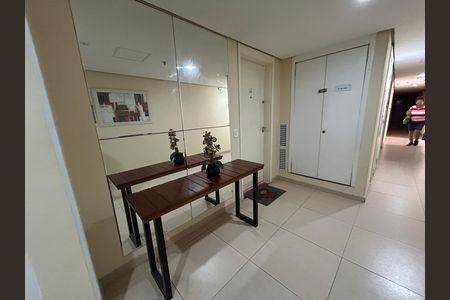 Apartamento para alugar com 47m², 2 quartos e 1 vagaHall de entrada