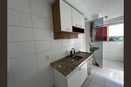 Cozinha de apartamento para alugar com 2 quartos, 47m² em Rocha Miranda, Rio de Janeiro