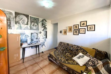 Casa à venda com 280m², 4 quartos e 2 vagas Casa à venda com 280m², 4 quartos e 2 vagasEdícula