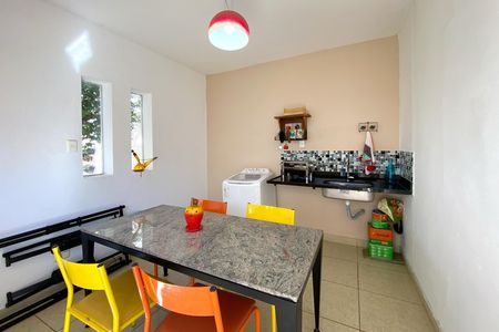 Casa à venda com 280m², 4 quartos e 2 vagas Casa à venda com 280m², 4 quartos e 2 vagasEspaço Gourmet