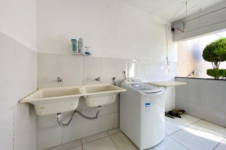 Casa à venda com 280m², 4 quartos e 2 vagas Casa à venda com 280m², 4 quartos e 2 vagasÁrea de Serviço