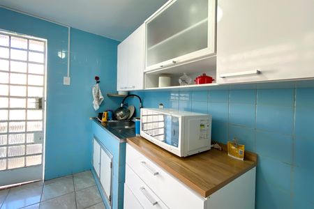 Edícula de casa à venda com 5 quartos, 280m² em Indaiá, Belo Horizonte