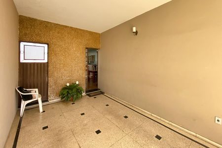 Garagem de casa à venda com 5 quartos, 280m² em Indaiá, Belo Horizonte