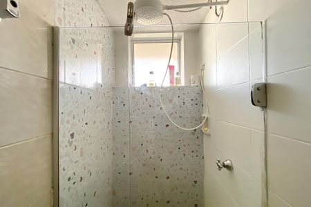Casa à venda com 280m², 4 quartos e 2 vagas Casa à venda com 280m², 4 quartos e 2 vagasEdícula