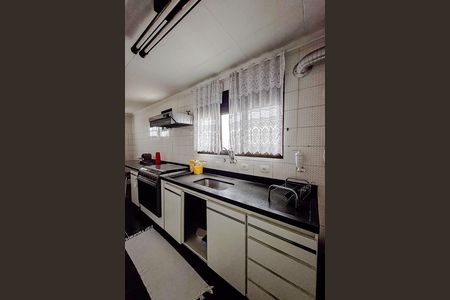 Cozinha de apartamento à venda com 3 quartos, 241m² em Vila Santo Estevão, São Paulo