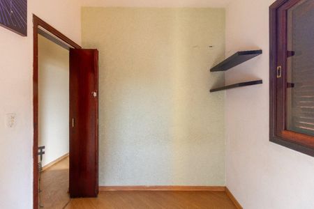 Casa à venda com 4 quartos, 300m² em Vila Anhanguera, São Paulo