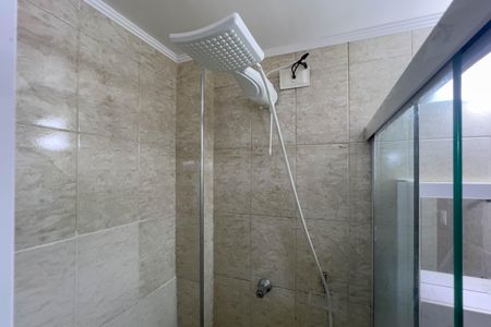 Banheiro de kitnet/studio para alugar com 1 quarto, 30m² em Liberdade, São Paulo