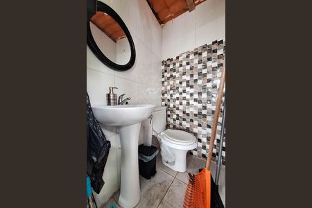 Casa para alugar com 120m², 2 quartos e 2 vagas Casa para alugar com 120m², 2 quartos e 2 vagasBanheiro 1