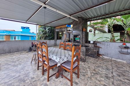 Casa para alugar com 120m², 2 quartos e 2 vagas Casa para alugar com 120m², 2 quartos e 2 vagasTerraço