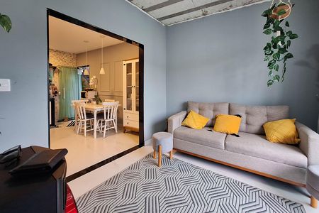 Casa para alugar com 120m², 2 quartos e 2 vagas Casa para alugar com 120m², 2 quartos e 2 vagasSala
