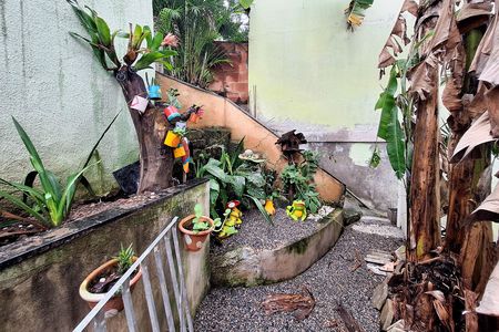 Quintal de casa para alugar com 2 quartos, 120m² em São Gonçalo, São Gonçalo