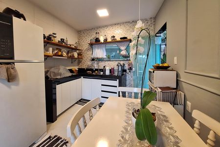 Casa para alugar com 120m², 2 quartos e 2 vagas Casa para alugar com 120m², 2 quartos e 2 vagasCozinha