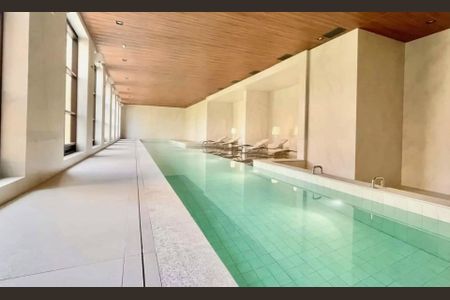 Apartamento à venda com 123m², 3 quartos e 2 vagas Apartamento à venda com 123m², 3 quartos e 2 vagasPiscina
