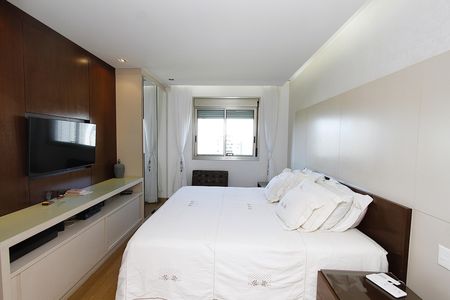 Apartamento para alugar com 183m², 4 quartos e 4 vagasQuarto 4 - Suíte
