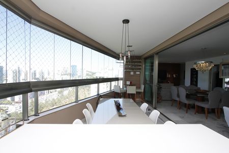 Apartamento para alugar com 183m², 4 quartos e 4 vagasVaranda da Sala