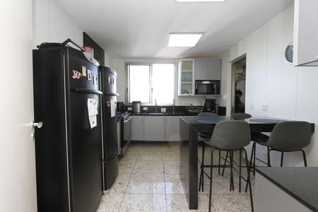 Apartamento para alugar com 183m², 4 quartos e 4 vagasCozinha