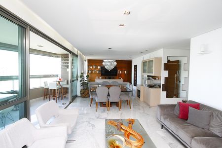 Sala de apartamento para alugar com 4 quartos, 183m² em Belvedere, Belo Horizonte