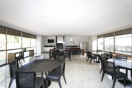 Apartamento para alugar com 183m², 4 quartos e 4 vagasÁrea comum - Salão de festas