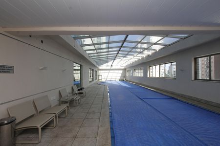Apartamento para alugar com 183m², 4 quartos e 4 vagasÁrea comum - Piscina coberta