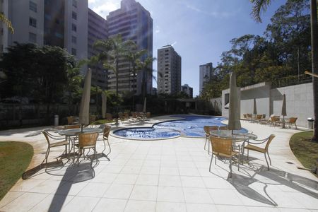 Área comum - Piscina de apartamento para alugar com 4 quartos, 183m² em Belvedere, Belo Horizonte