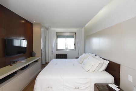 Apartamento para alugar com 183m², 4 quartos e 4 vagasQuarto 4 - Suíte