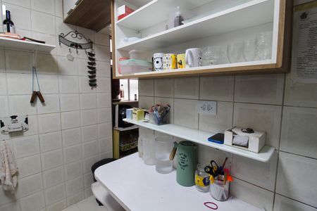 Cozinha de apartamento à venda com 2 quartos, 58m² em Vila Lageado, São Paulo