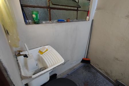 Casa à venda com 104m², 2 quartos e 1 vagaÁrea de Serviço