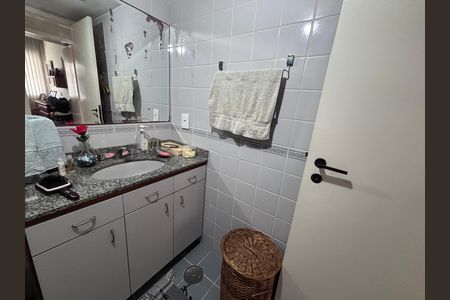 Apartamento para alugar com 66m², 2 quartos e 1 vaga Apartamento para alugar com 66m², 2 quartos e 1 vagaBanheiro
