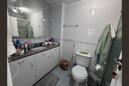 Apartamento para alugar com 66m², 2 quartos e 1 vaga Apartamento para alugar com 66m², 2 quartos e 1 vagaBanheiro do Quarto 1