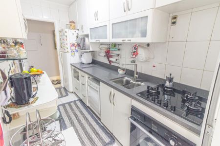 Apartamento à venda com 84m², 3 quartos e 2 vagas Apartamento à venda com 84m², 3 quartos e 2 vagasCozinha