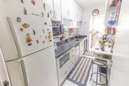 Apartamento à venda com 84m², 3 quartos e 2 vagas Apartamento à venda com 84m², 3 quartos e 2 vagasCozinha