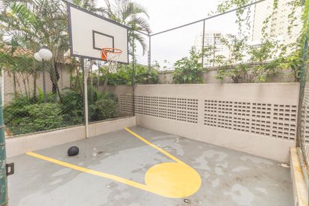 Apartamento à venda com 84m², 3 quartos e 2 vagas Apartamento à venda com 84m², 3 quartos e 2 vagasÁrea comum - Quadra