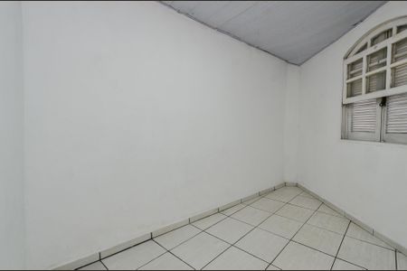Quarto  de casa para alugar com 2 quartos, 36m² em Santa Efigênia, Belo Horizonte