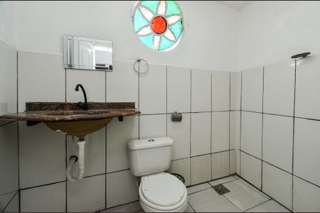 Casa para alugar com 36m², 2 quartos e sem vagaBanheiro