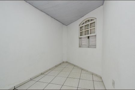 Casa para alugar com 36m², 2 quartos e sem vagaQuarto 
