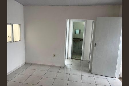 Sala de casa para alugar com 2 quartos, 36m² em Santa Efigênia, Belo Horizonte