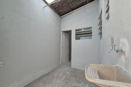 Casa para alugar com 50m², 2 quartos e 1 vagaÁrea de Serviço