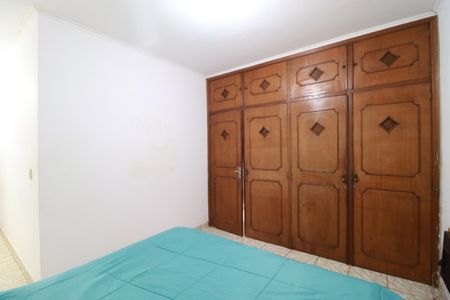 Casa para alugar com 698m², 4 quartos e sem vagaQuarto 1