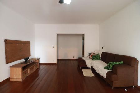 Casa para alugar com 698m², 4 quartos e sem vagaSala 2