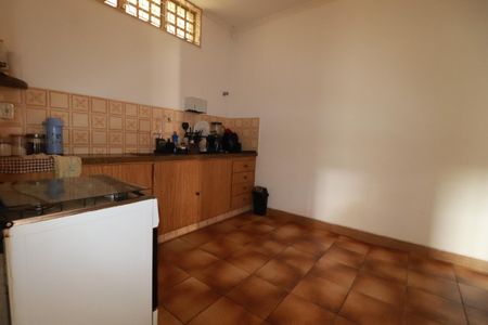 Casa para alugar com 698m², 4 quartos e sem vagaCozinha 