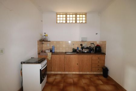 Casa para alugar com 698m², 4 quartos e sem vagaCozinha 