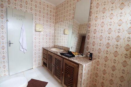 Casa para alugar com 698m², 4 quartos e sem vagaBanheiro suite 