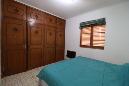 Casa para alugar com 698m², 4 quartos e sem vagaQuarto 1