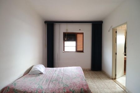 Casa para alugar com 698m², 4 quartos e sem vagaSuite 