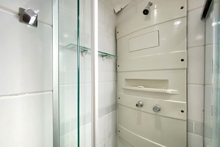 Banheiro de apartamento à venda com 1 quarto, 68m² em Estoril, Belo Horizonte