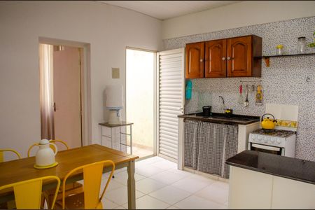 Casa de Condomínio para alugar com 1 quarto, 40m² em Setor Aeroporto, Goiânia